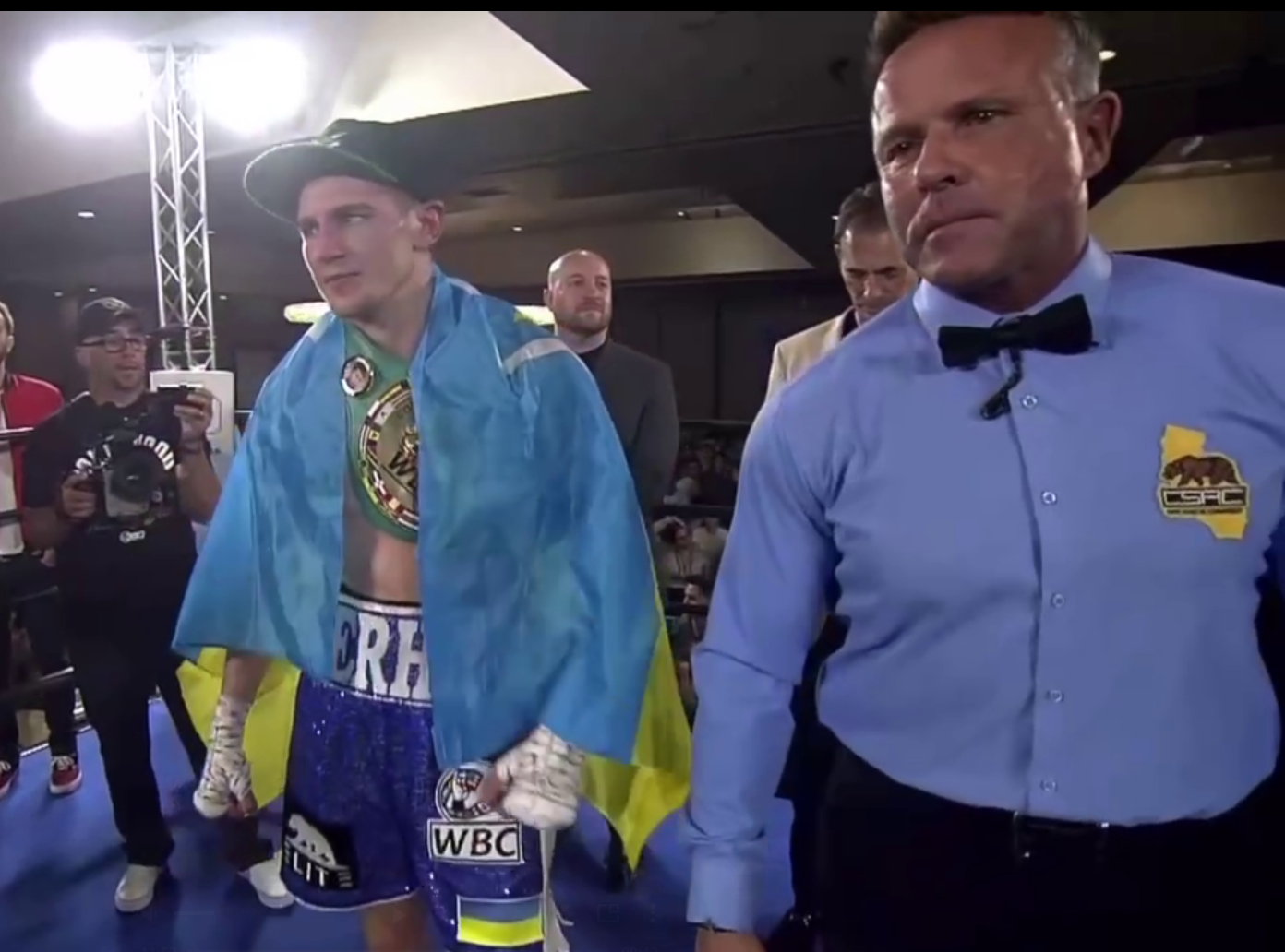 Український боксер за півтора раунда побив суперника та став чемпіоном Америки. Відео