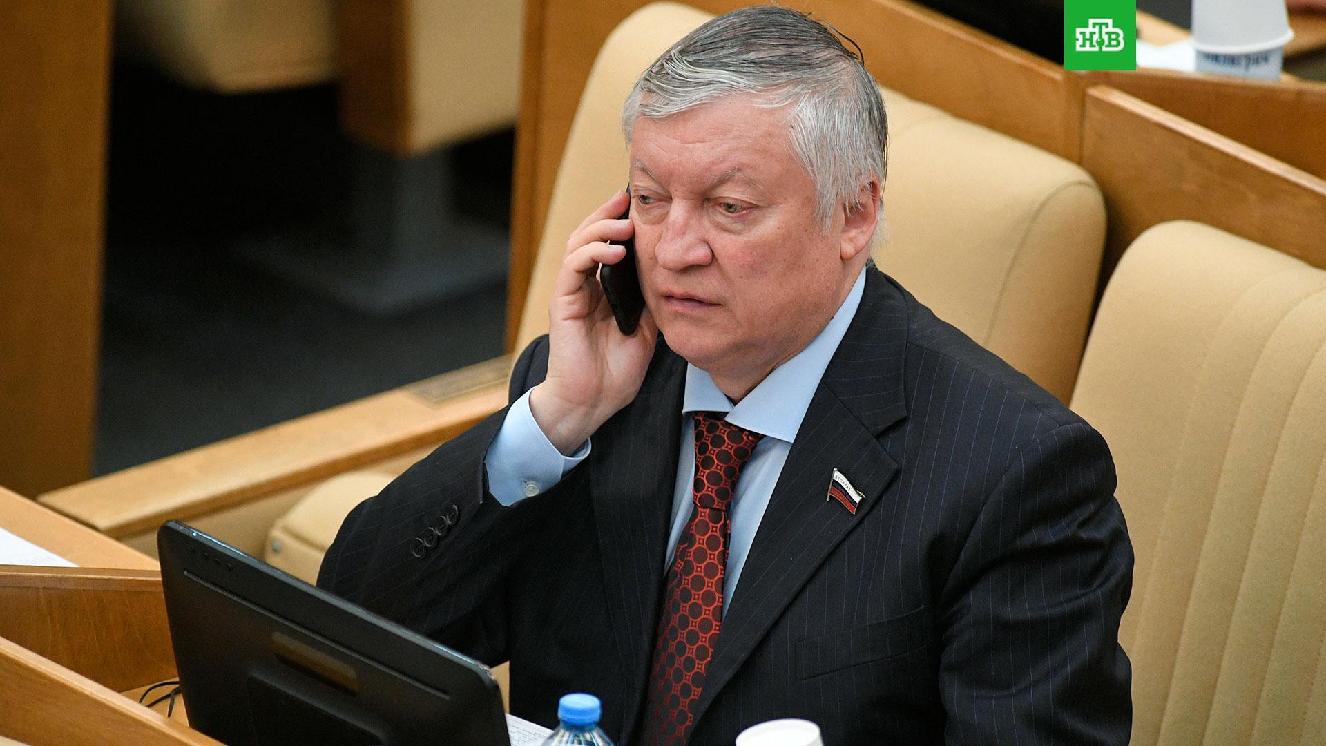 Чемпіон світу з шахів назвав "повним неподобством" поведінку українців щодо росіян