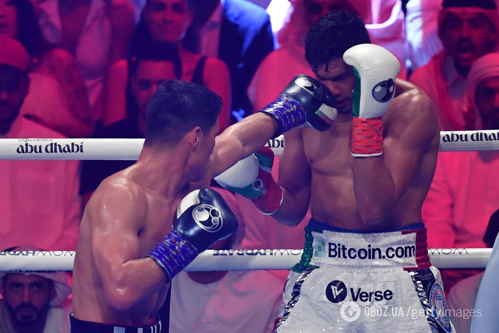 Российский боксер избил непобедимого мексиканца в чемпионском бою. Видео