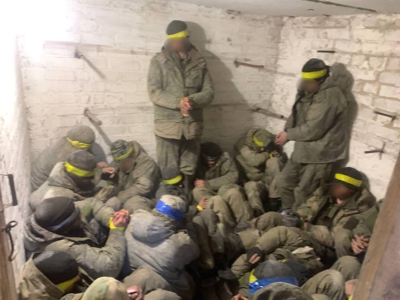 ВСУ взяли в плен группу оккупантов на Луганщине. Фото