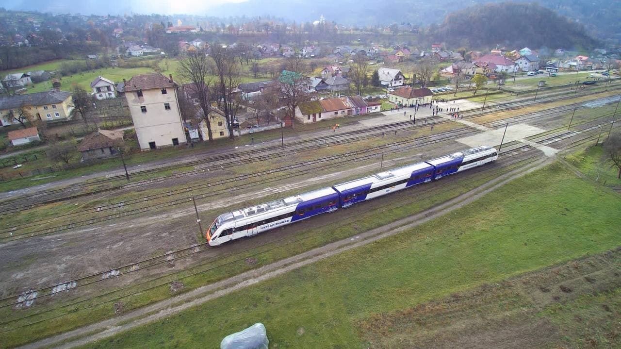 Поезд ДПКР-3 построен в Украине