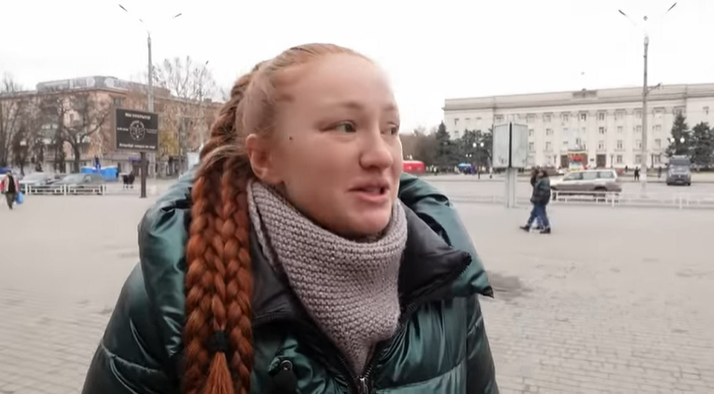 ''На подвал'' забирали за украинскую символику на одежде'': жители Херсона рассказали, что пришлось пережить во время оккупации. Видео