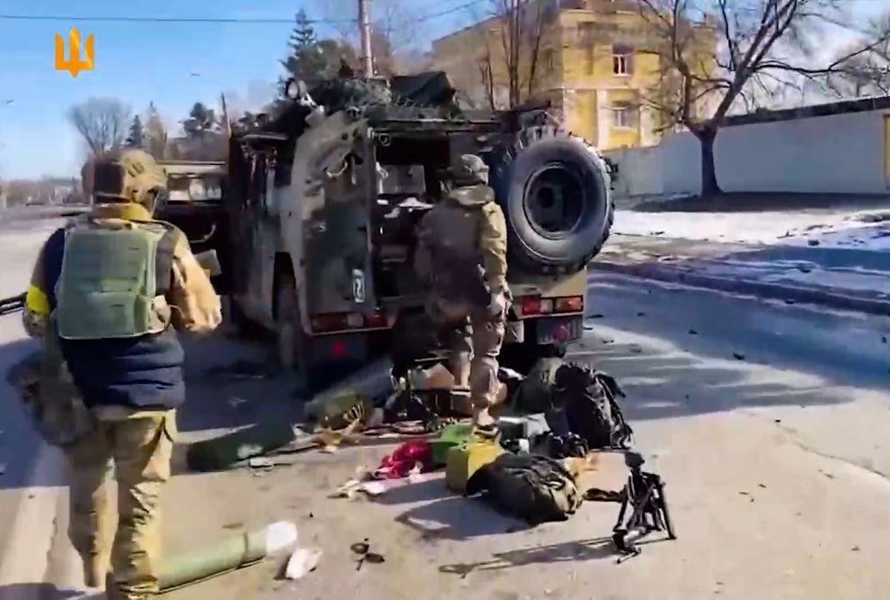 "На Україну чекає перемога": Залужний поділився відео з розповіддю захисника, який брав участь у боях із ворогом на Київщині. Відео 