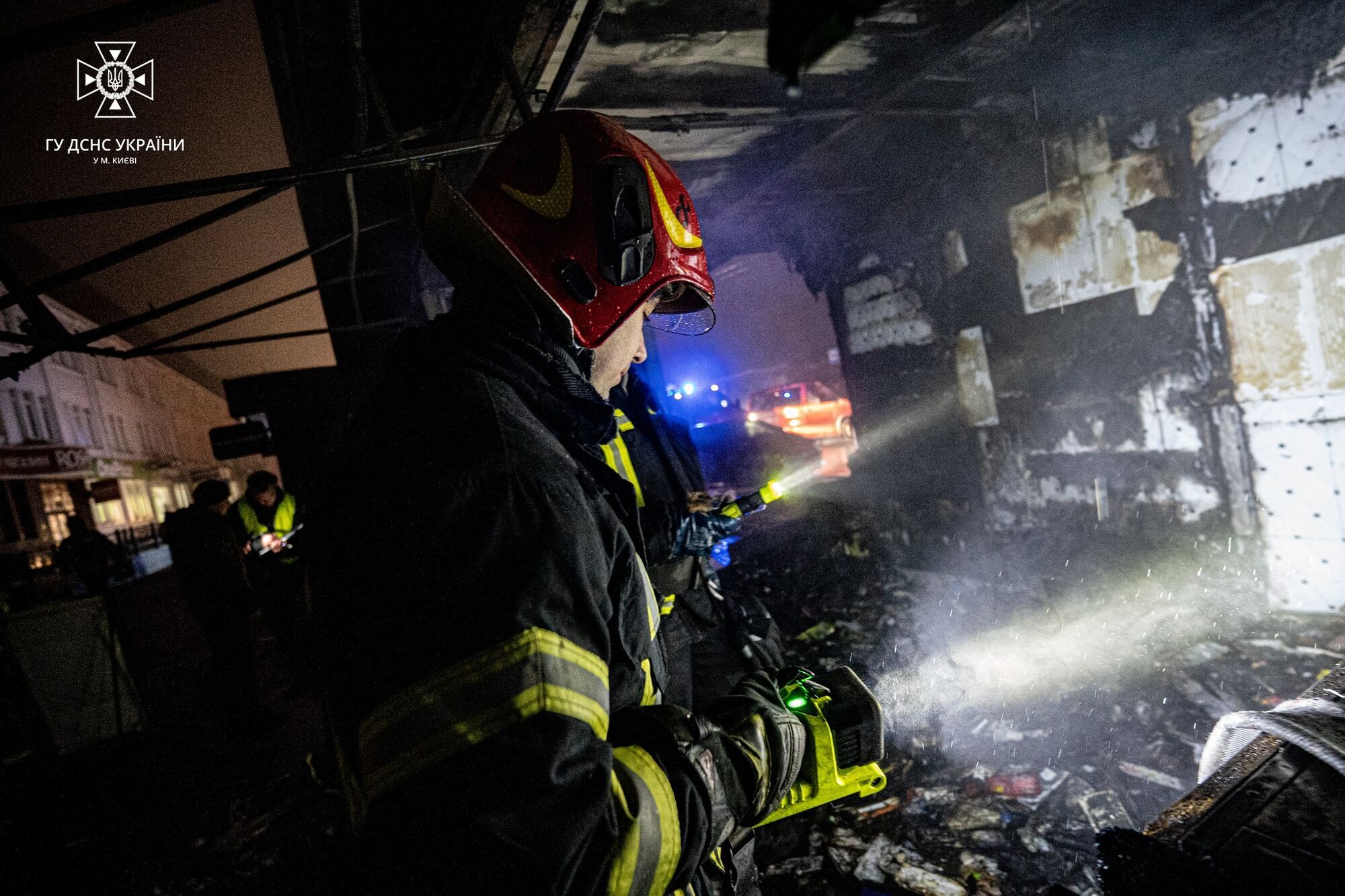 В Киеве взорвался газовый баллон в МАФе: пострадали пять человек. Фото