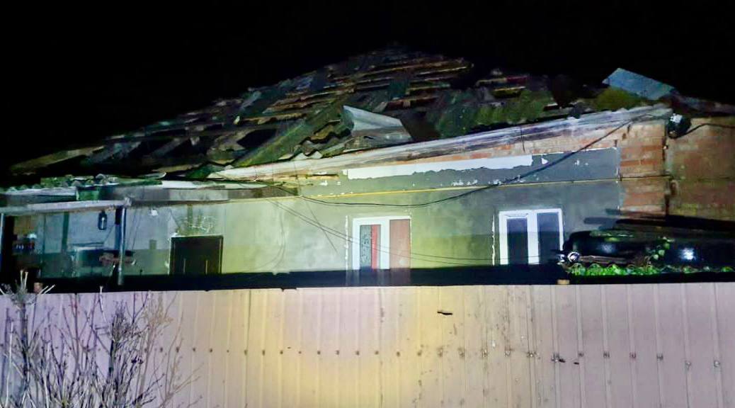 Россия обстреляла Днепропетровщину из ''Градов'': повреждены дома и электросети. Фото