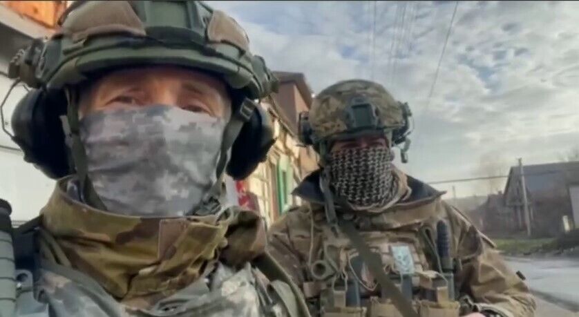 "Нікуди ви не зайдете!" Українські воїни записали послання окупантам, які намагалися взяти Бахмут. Відео