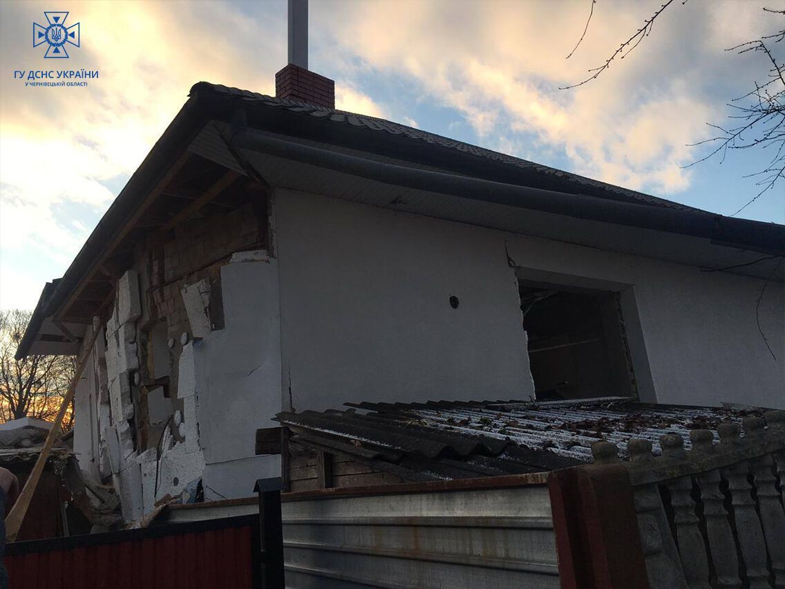В Черновцах произошел взрыв газа в доме: погиб ребенок, есть пострадавшие. Фото