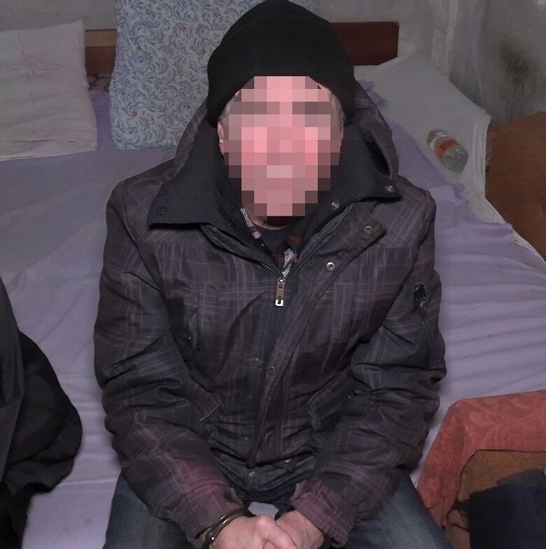 В Киеве пьяный отец зарезал собственного сына. Видео