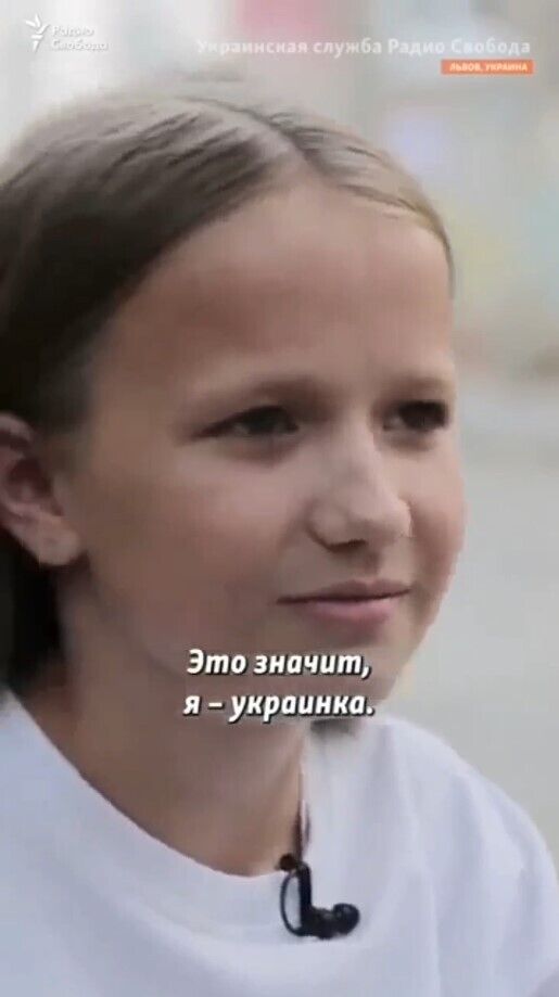 "Ця країна розбомбила моє місто": дівчинка з Маріуполя розповіла, як РФ зруйнувала її життя. Відео