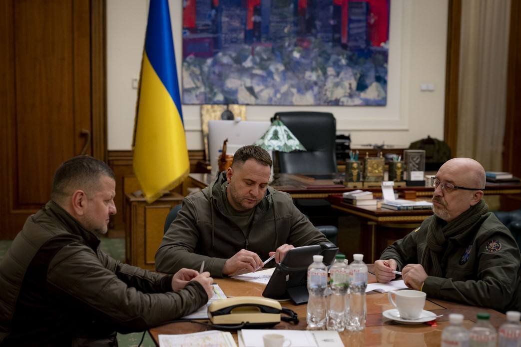 Резников, Залужный и Ермак провели разговор с представителями США после сообщений о передаче Украине ПВО Patriot