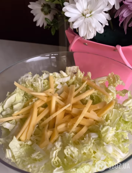 Який салат приготувати з пекінської капусти: ідеальна страва на Новий рік 