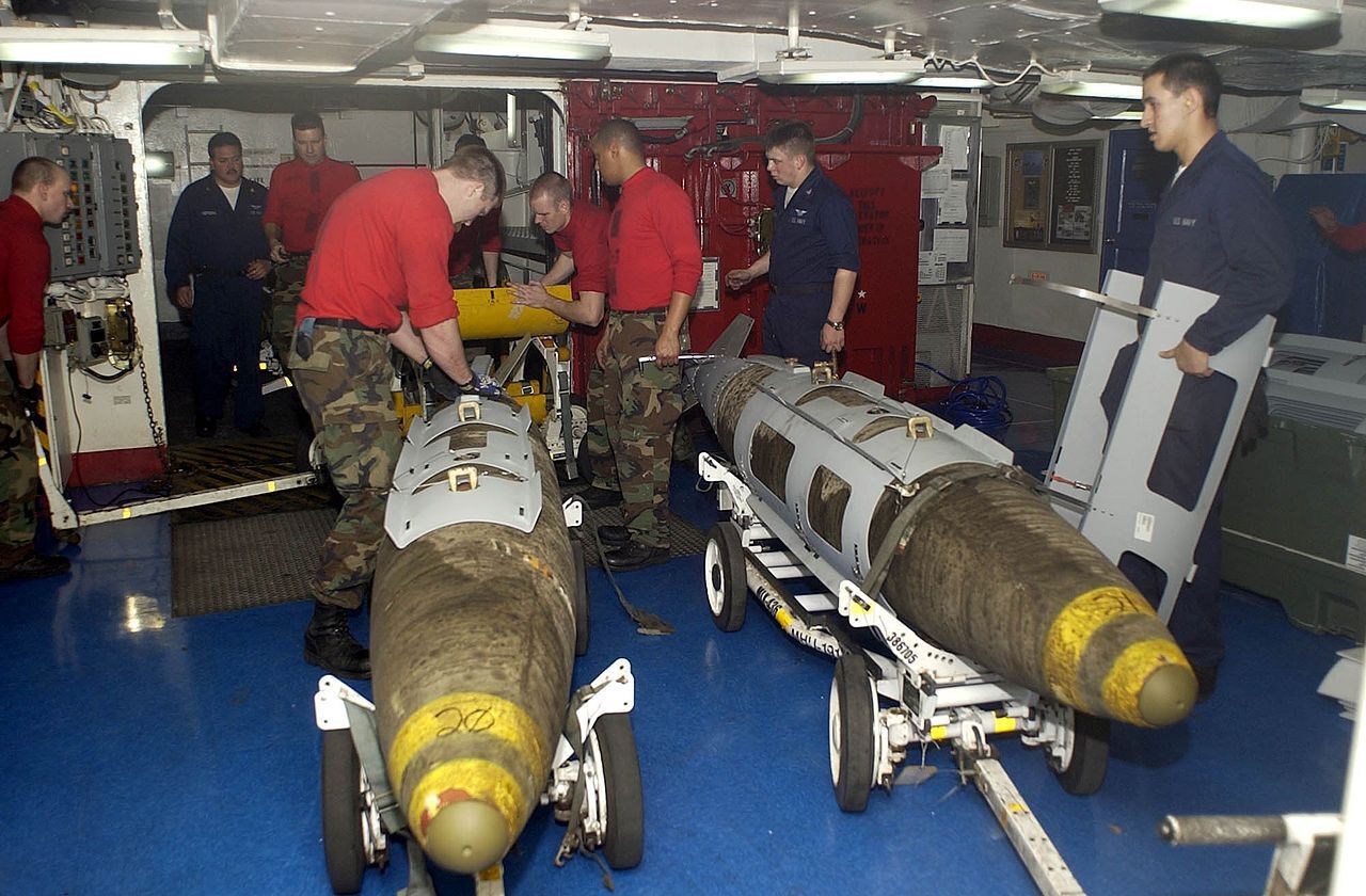 США планируют передать Украине комплекты ''умных бомб'': в The Washington Post раскрыли подробности