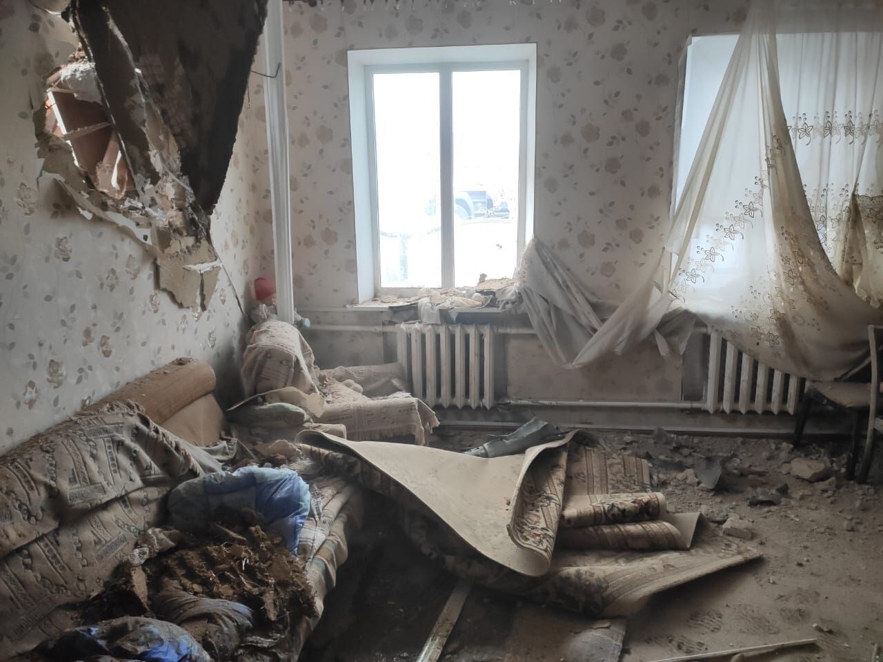 Оккупанты обстреляли Никопольский район с территории ЗАЭС: есть погибший, среди раненых подросток. Фото