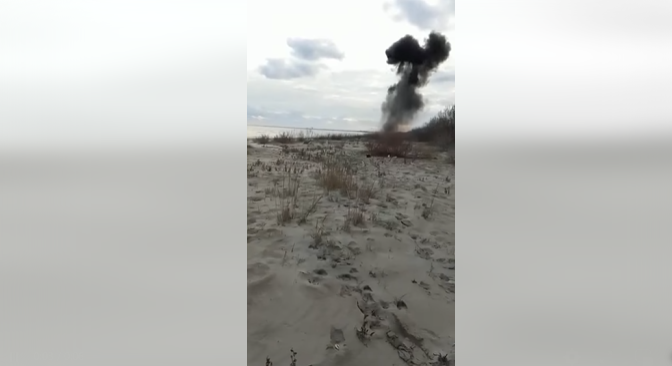 В Одесской области взорвали вражескую мину, которую вынесло к берегу в устье Дуная. Видео