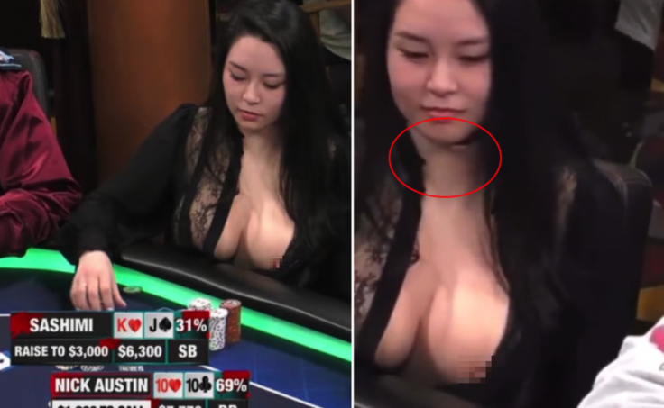 У участницы "случайно" выпала грудь во время международного турнира по покеру. Фотофакт