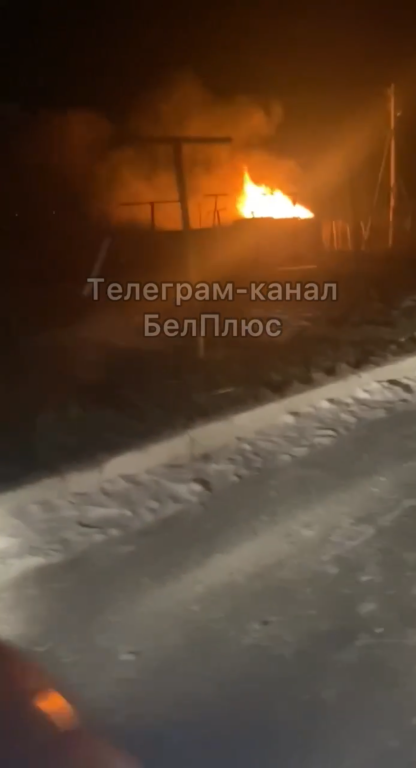 В Белгородской области России снова произошел взрыв, повреждена линия электропередач. Видео