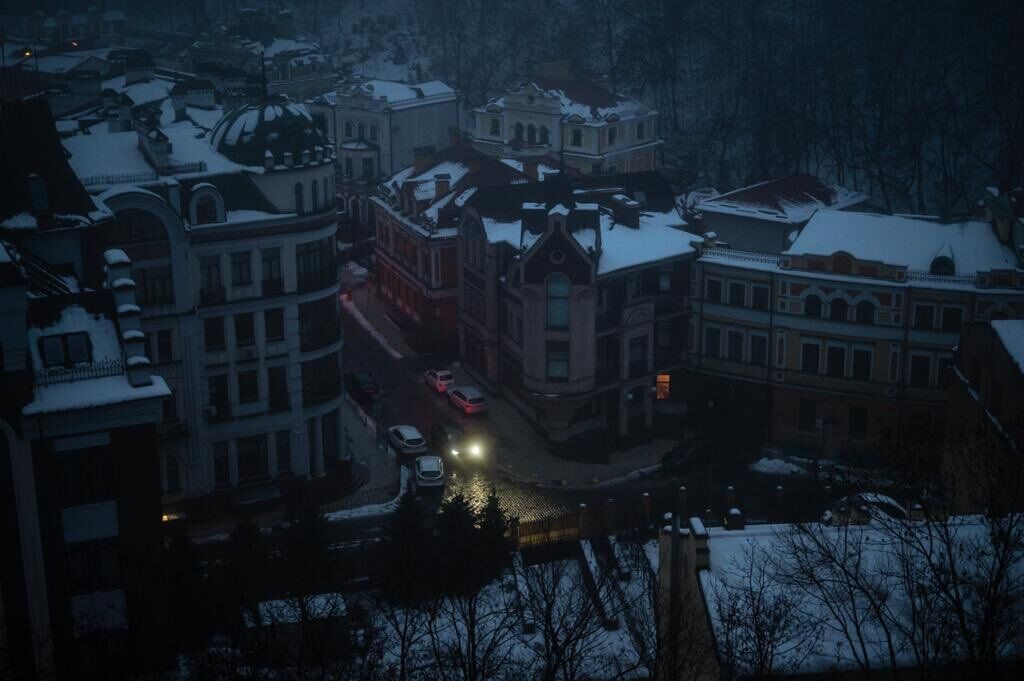 ''Снег, темнота, война'': премьер Польши ответил экс-главе МИД Австрии, восхитившейся красотой зимы в России. Фото