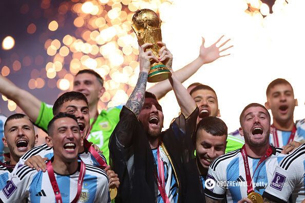 "Попросил проиграть, чтобы "сохранить лицо" Месси": в сети высмеяли Макрона и ФИФА за финал ЧМ-2022
