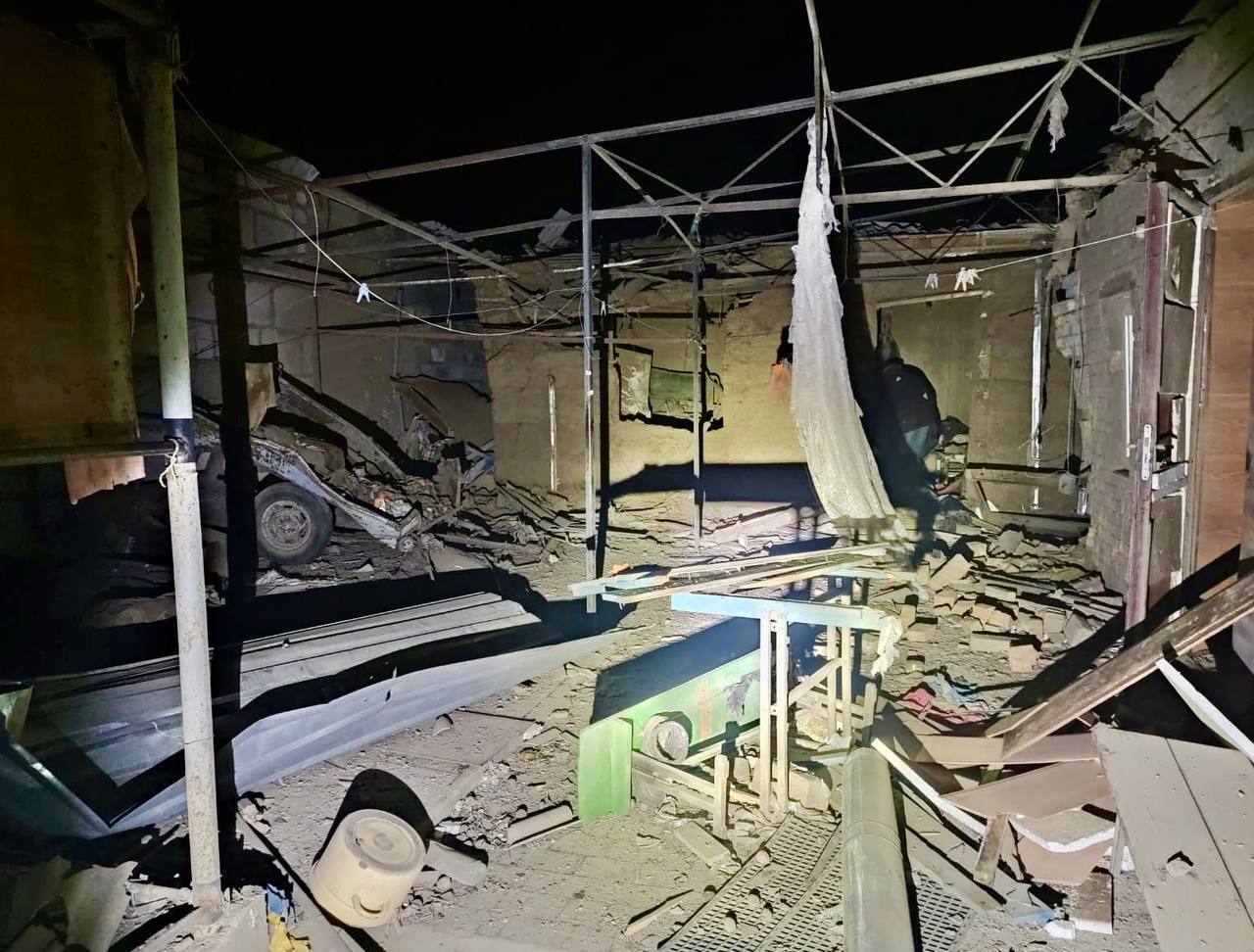 Оккупанты обстреляли Днепропетровщину из ''Градов'' и ударили дронами-камикадзе, много разрушений. Фото