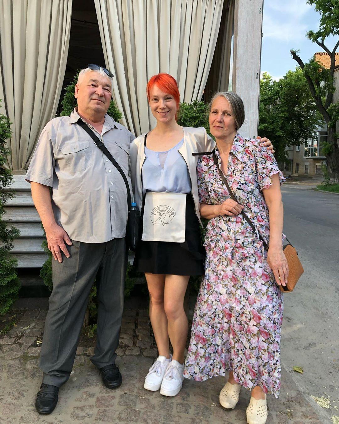 "Мои крики и слезы не работают": Тарабарова сообщила об обстреле ее района в Херсоне и обрекла оккупантов на расплату