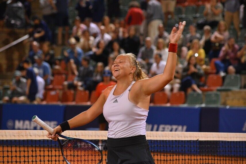 "З росіянами не будемо нічого укладати": тенісистка з РФ скаржиться на ставлення спонсорів та "старий" одяг