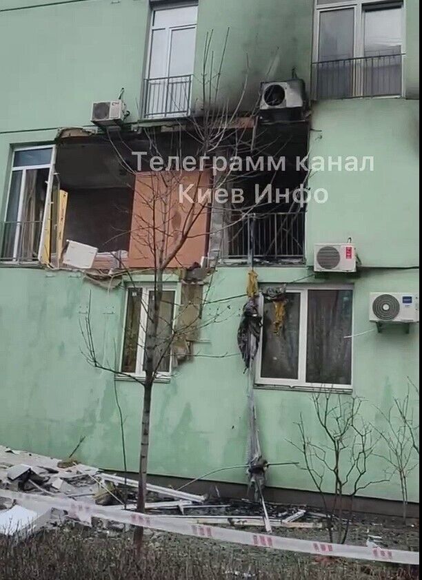 В Киеве произошел взрыв газового баллона в многоэтажке. Фото и видео