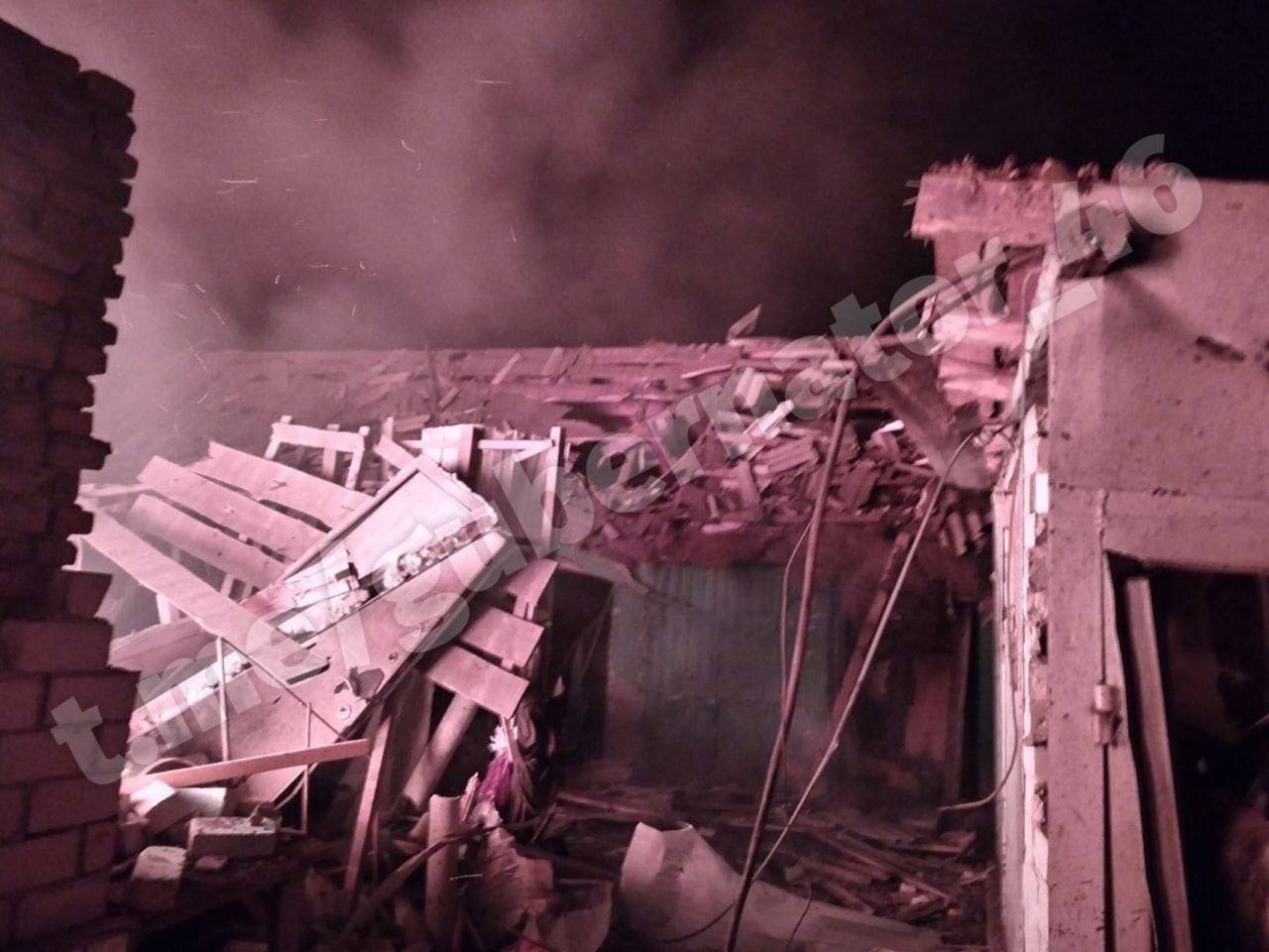 В Курской области после ''бавовны'' загорелись жилые дома, есть пострадавшие. Фото