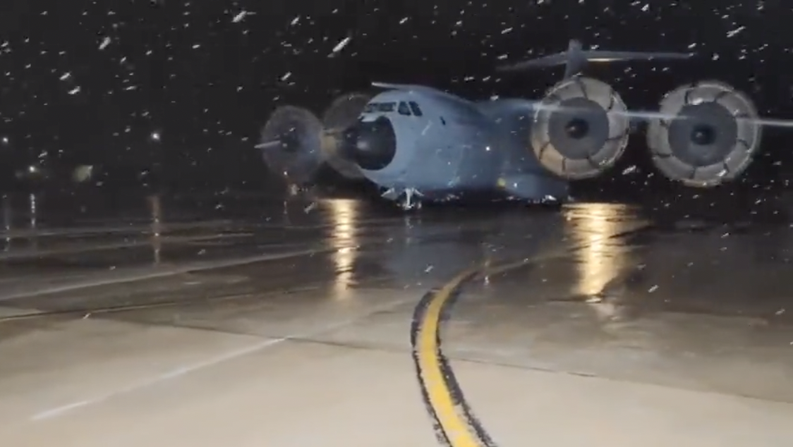 Два турецких военно-транспортных самолета вылетели из "Борисполя", где находились с 24 февраля. Видео