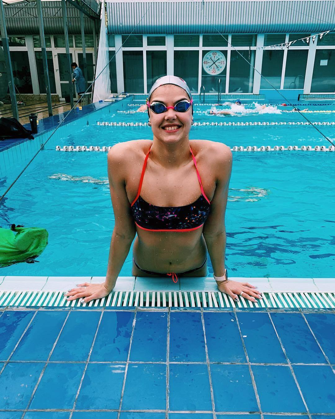 Українська чемпіонка світу з плавання раптово завершила кар'єру у 28 років