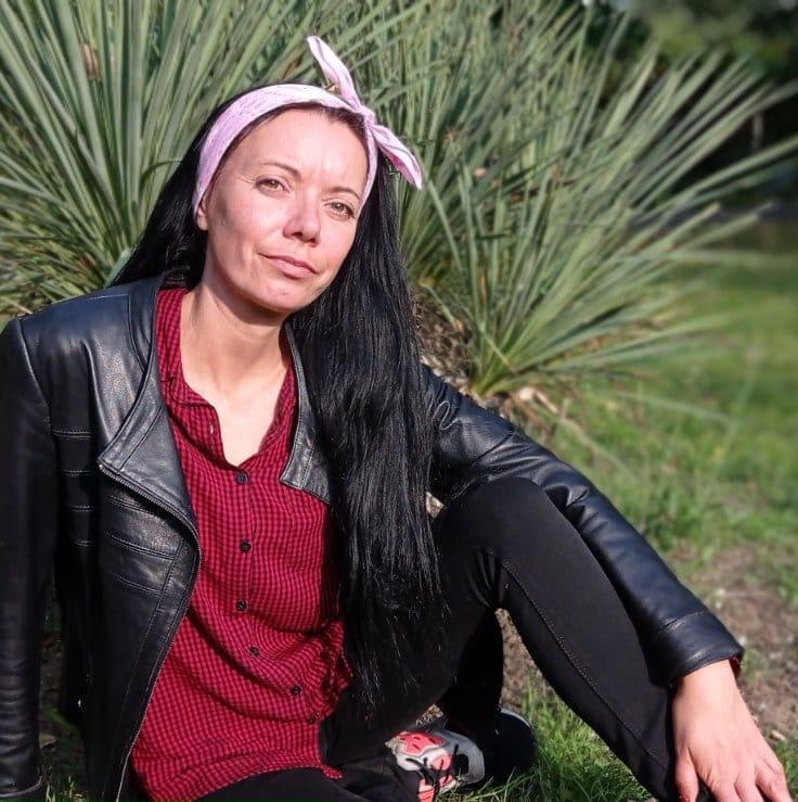 Осколок попал прямо в голову: в Херсоне погибла волонтер Красного Креста