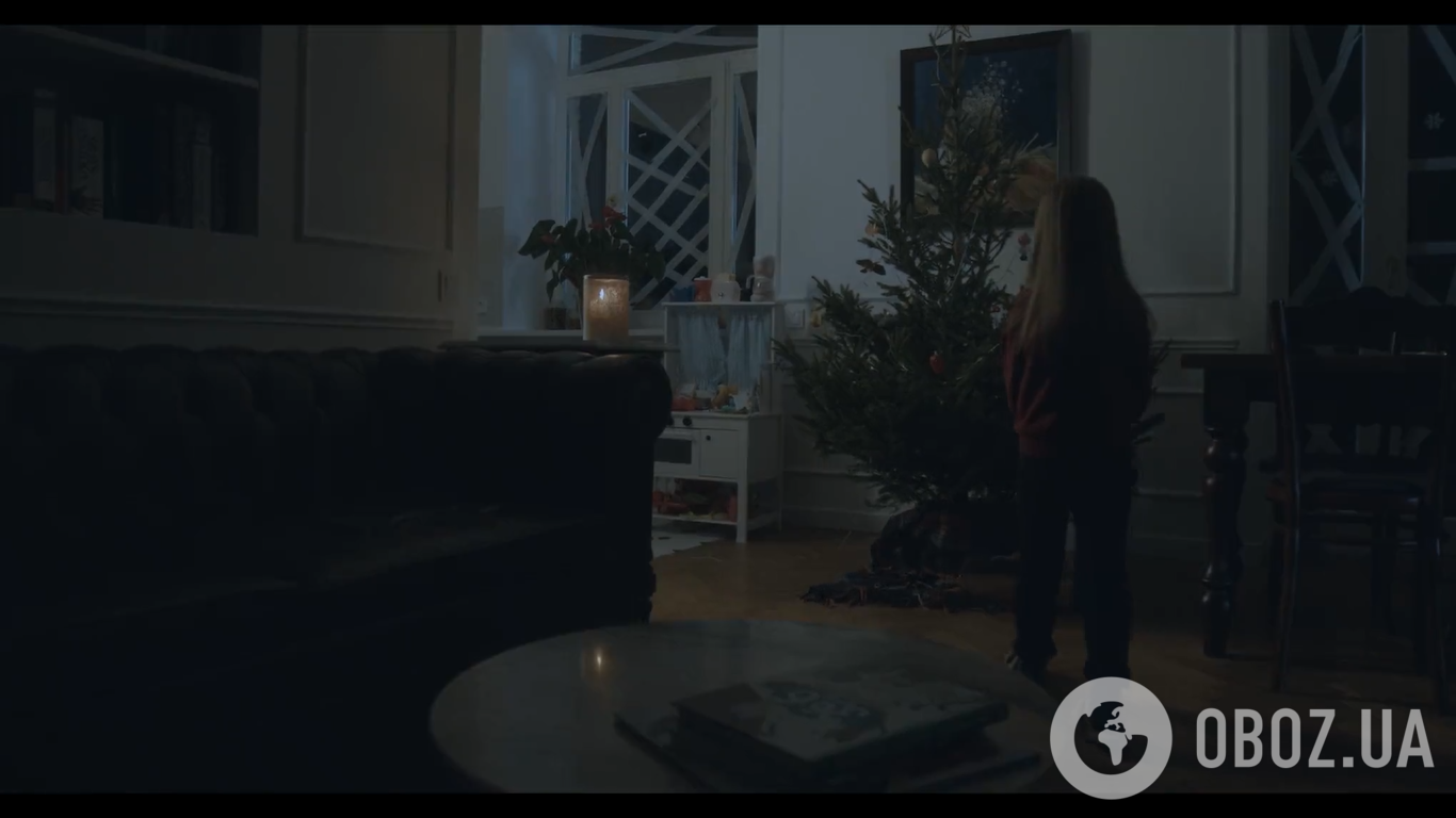 Украинская девочка на Рождество без света
