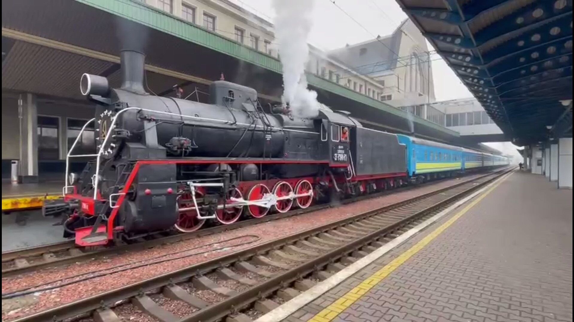 Зі столиці на станцію "Київ-Казковий" почав курсувати святковий поїзд: відомо подробиці. Фото та відео