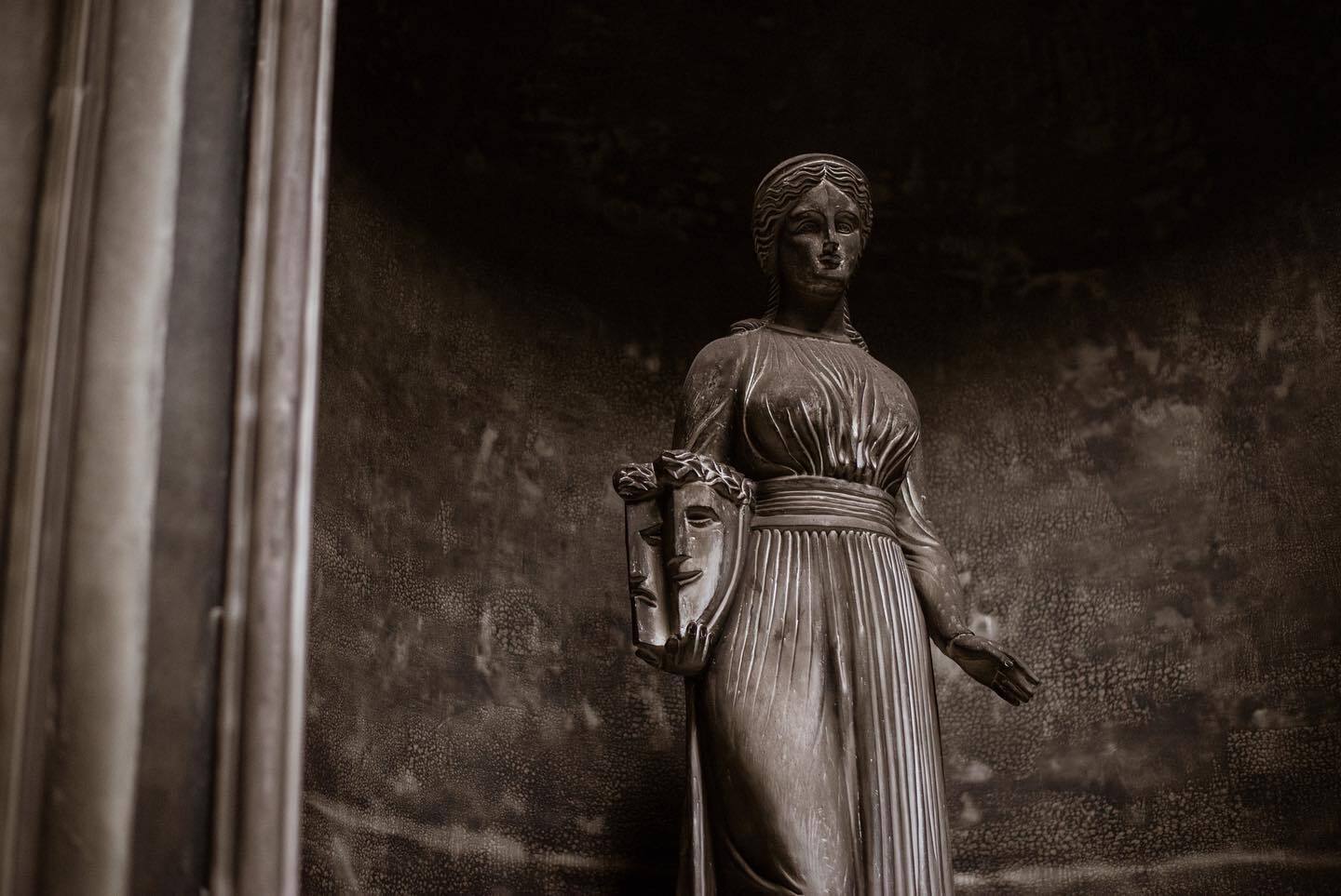 Статуя богини Талии
