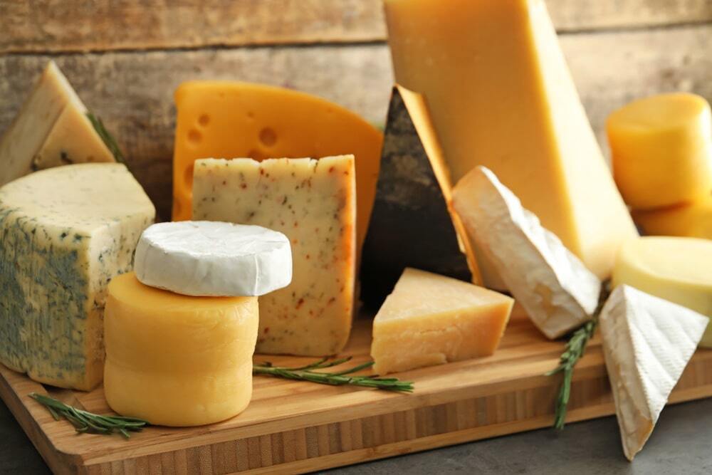Різні види сирів