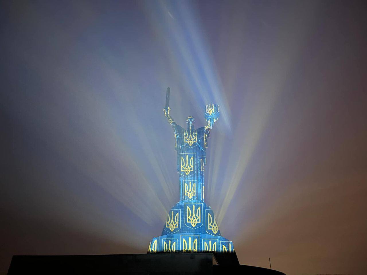 У Києві продовжився світловий арт-тур Геррі Хофштеттера: фантастичні фото