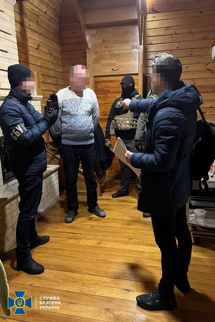 СБУ задержала мужчину, который на Киевщине помогал оккупантам похищать участников АТО. Видео