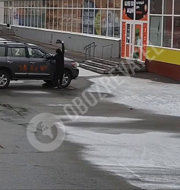 В оккупированном Донецке подожгли авто с ''Z'': ''файер-шоу'' попало на видео. Эксклюзив