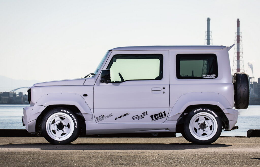Японские тюнеры показали яркие варианты доработки Suzuki Jimny