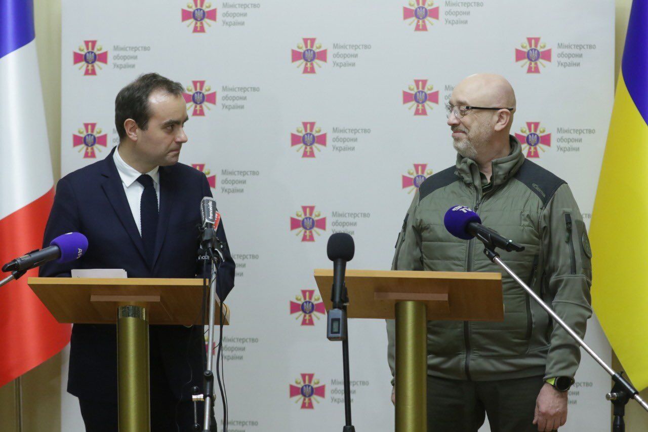 Зеленский встретился с министром вооруженных cил Франции Лекорню: говорили о нуждах армии и помощи Украине. Видео