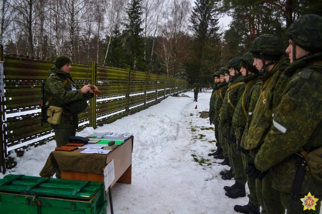 У Білорусі військовим влаштували тренування щодо переходу на воєнний час. Фото