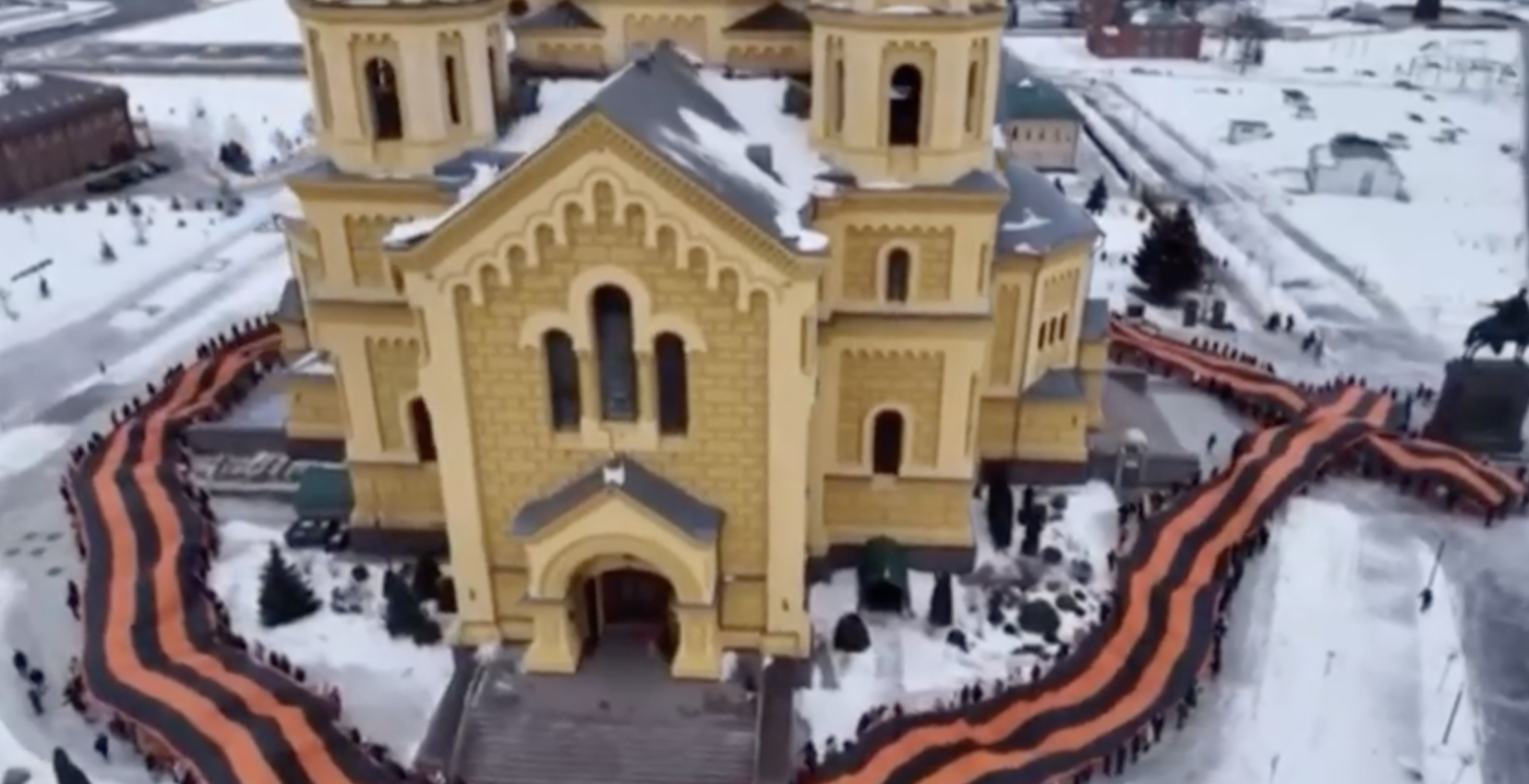 В Нижнем Новгороде храм РПЦ обернули георгиевской лентой в знак поддержки "спецоперации". Видео