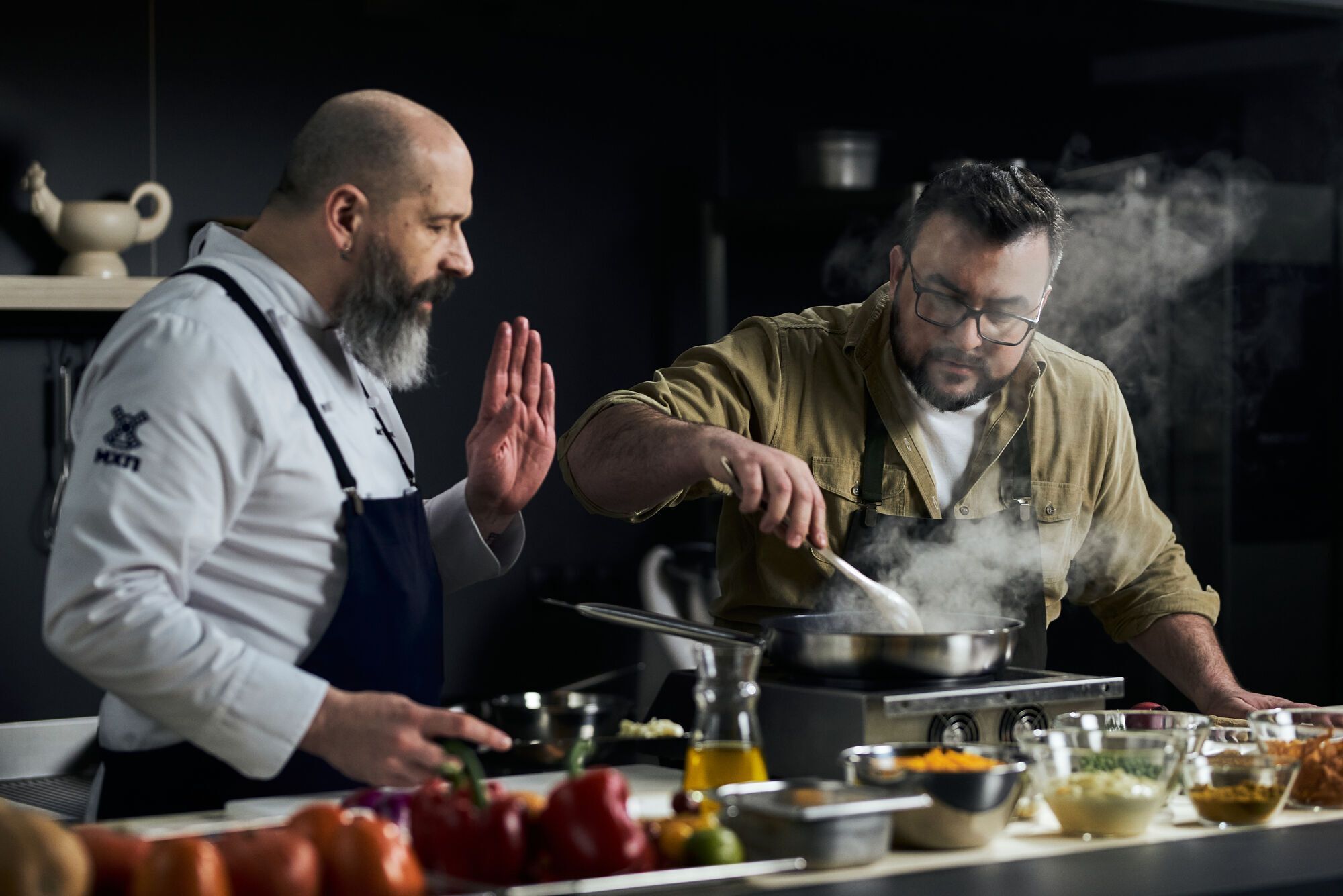 Руслан Сенічкін став героєм нового кулінарного проєкту ''Шо по шефу шоу?''