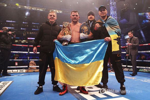Непобедимый украинский боксер отказался от боя, сделав свой чемпионский титул вакантным