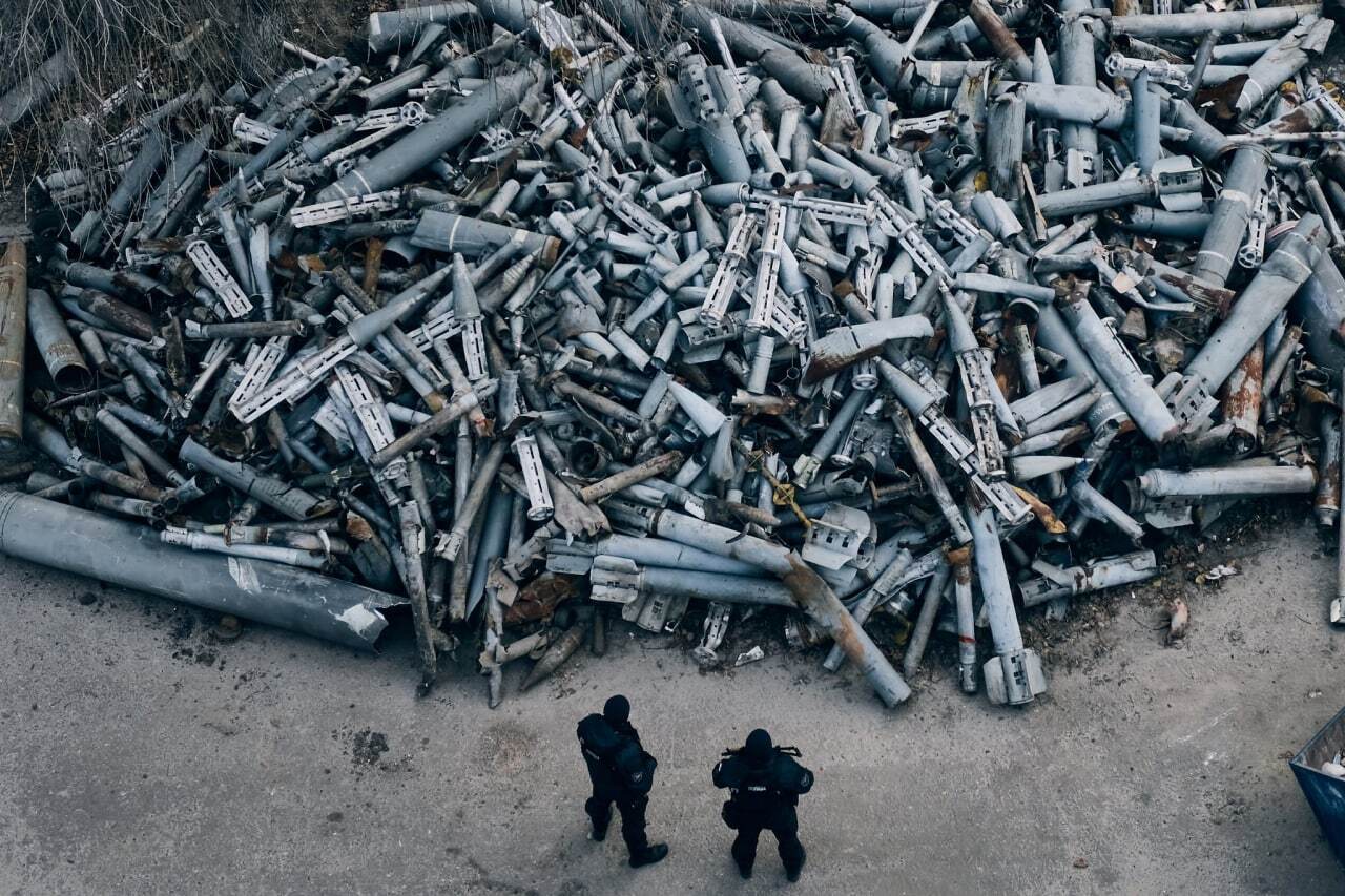 В сети показали фото кладбища снарядов в обстрелянном Россией Харькове