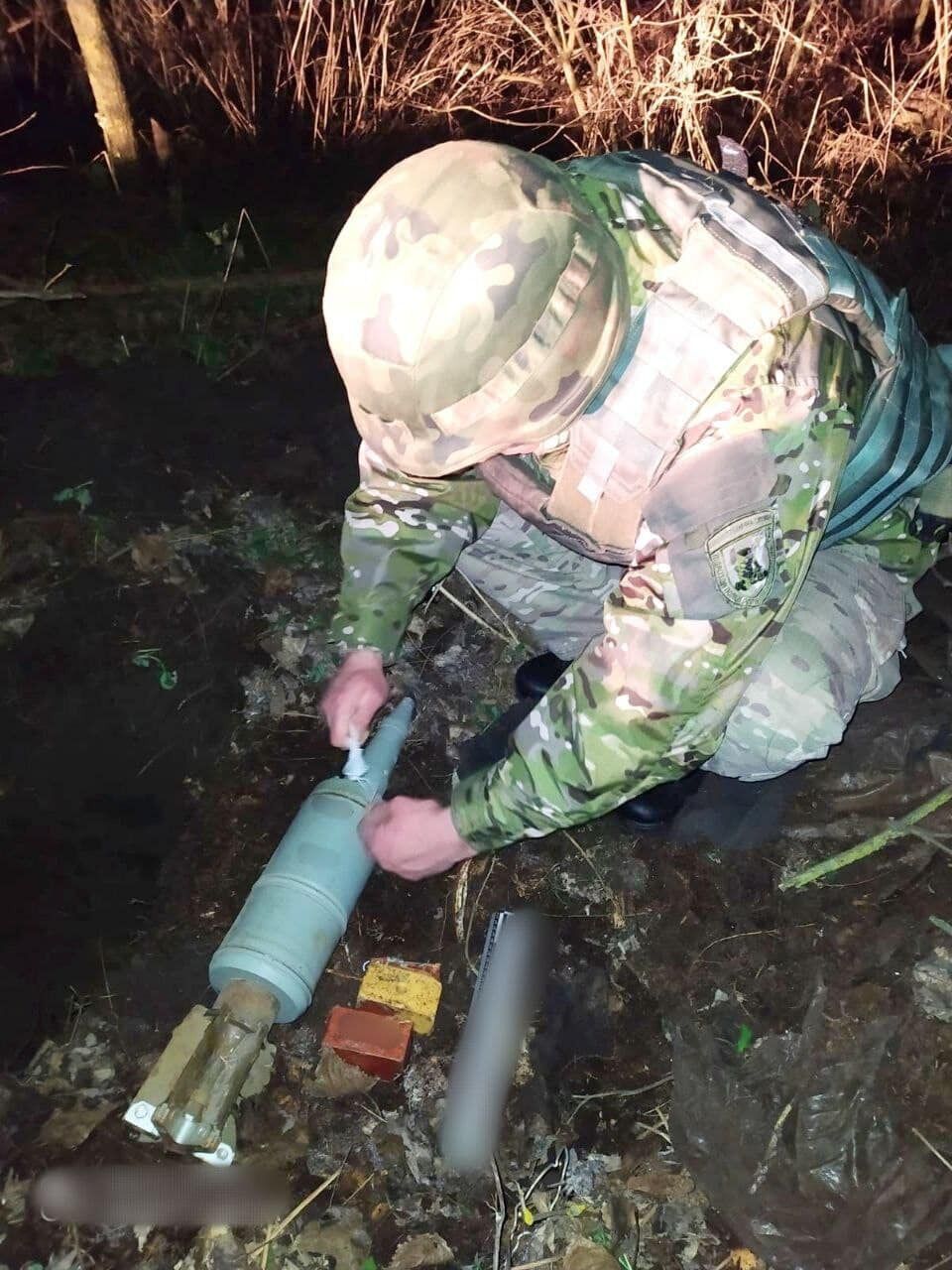 В Киевской области мужчина дома хранил особо опасный боеприпас. Фото