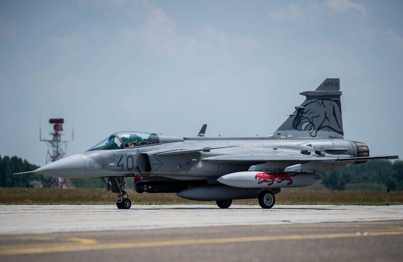 Шведский истребитель JAS 39 Gripen