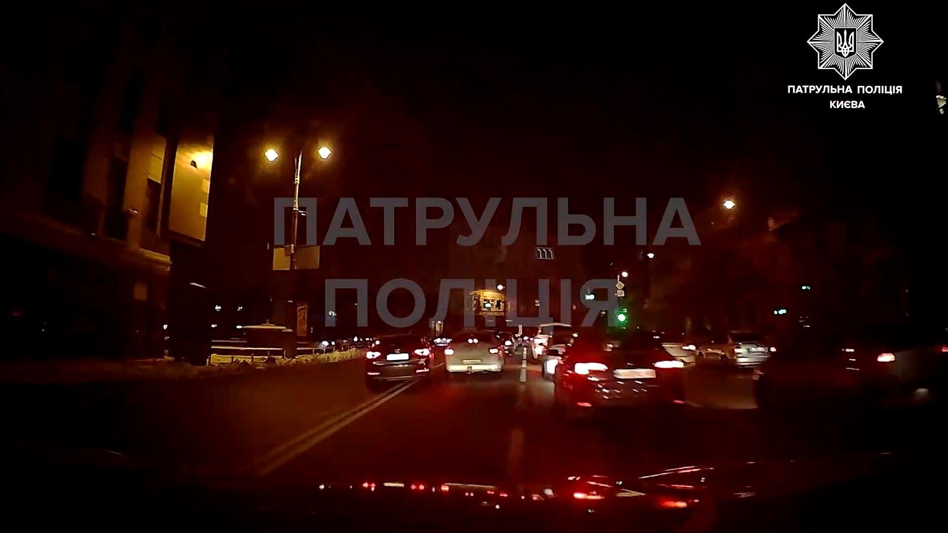 У Києві п’яний водій Hyundai, тікаючи від патрульних, протаранив Lexus. Відео