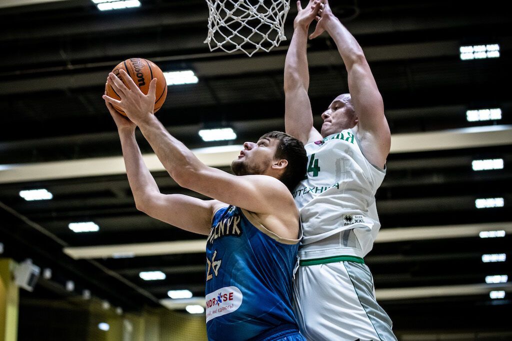 Рекордная победа "Будивельника". Результаты Суперлиги Parimatch 7 декабря