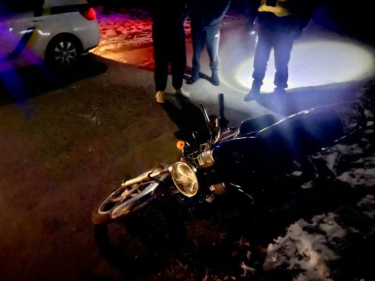 На Київщині п’яний мотоцикліст збив жінку. Фото
