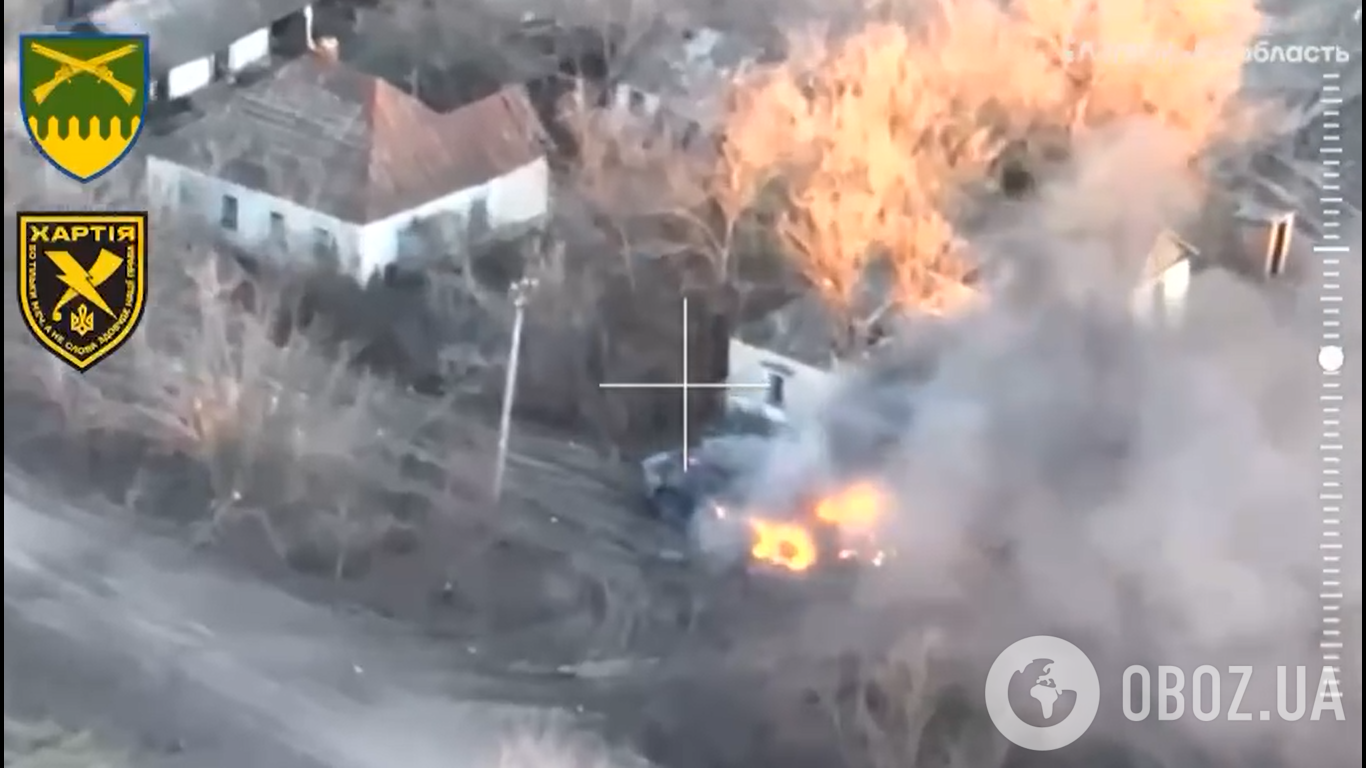 ВСУ одним точным ударом уничтожили вражеский БТР в Луганской области